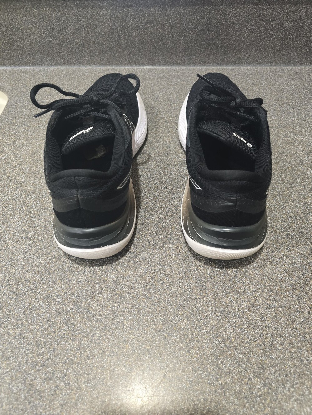 ASICS Gel-Excite 8 Women’s Running Shoes Black White Size 8.5 Athletic Sneakers - Picture 6 of 9